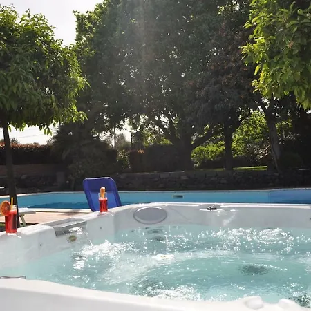 Praiola - Exclusive Seafacing Mansion With Pool And Jacuzzi San Leonardello