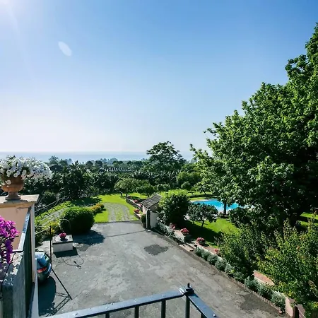 Praiola - Exclusive Seafacing Mansion With Pool And Jacuzzi Βίλα *